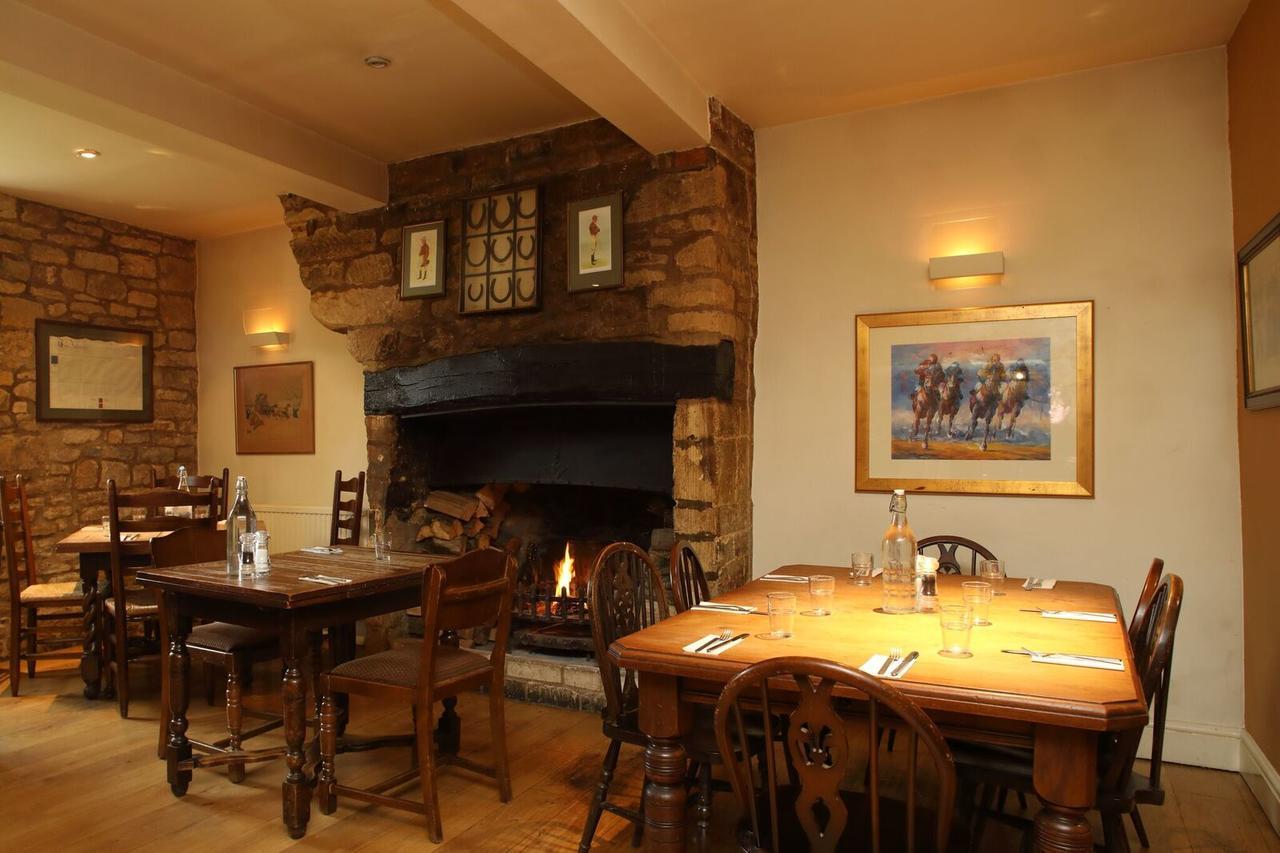 Horse And Groom Moreton-in-Marsh Zewnętrze zdjęcie